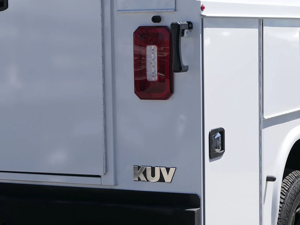 New 2026 Bright White Clearcoat RAM Tradesman image 3