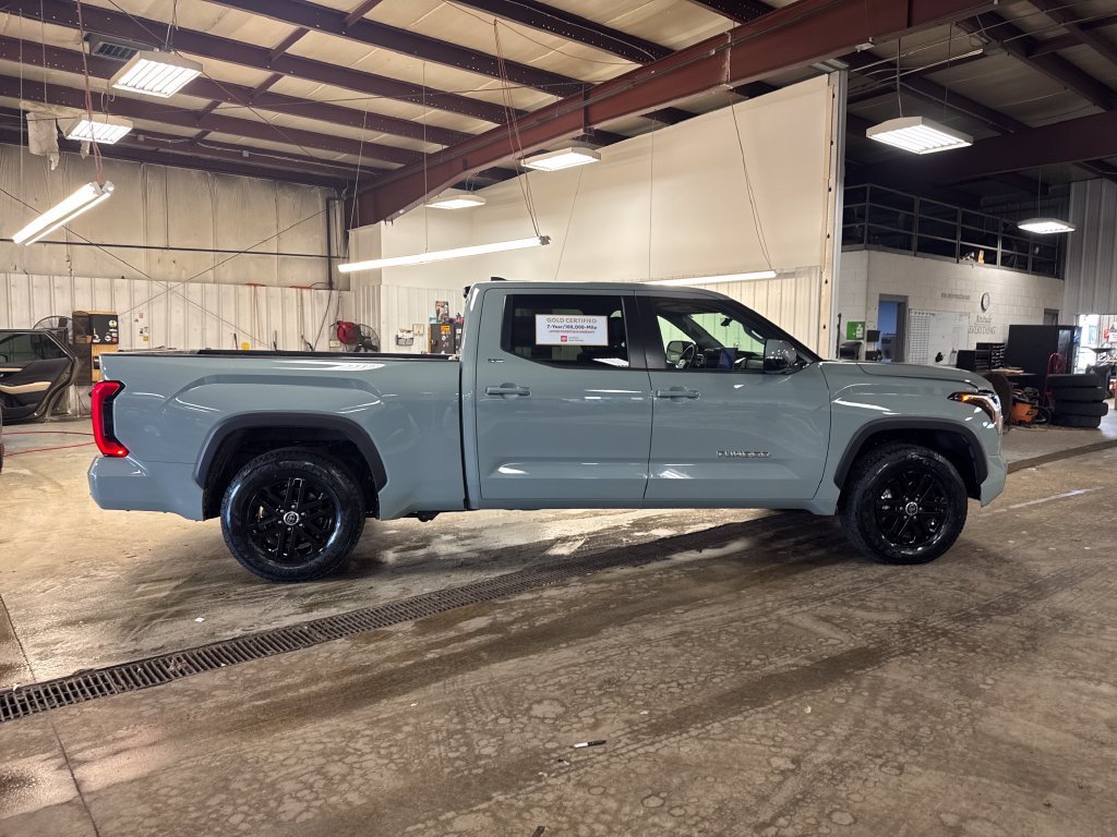 Used 2024  Toyota SR5 image 6