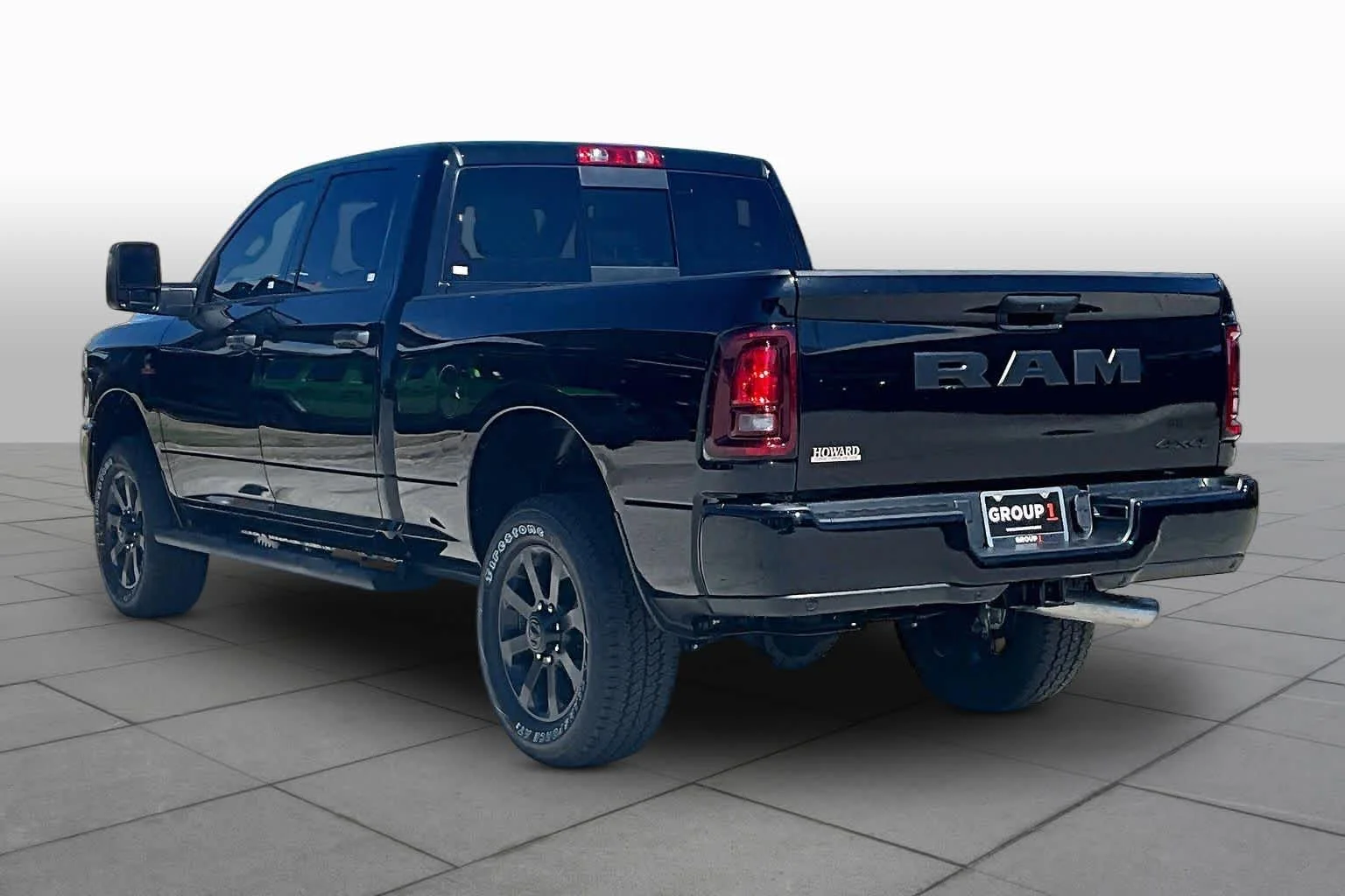 New 2026 Diamond Black Crystal Pearl-Coat Exterior Paint RAM Black Express image 13