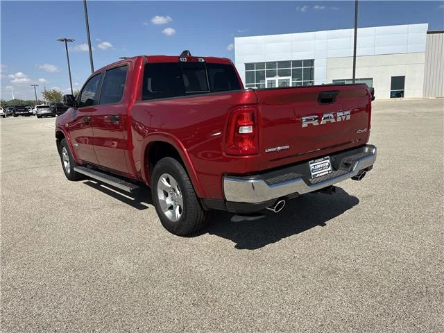 New 2026 Molten Red Pearl-Coat  Paint Ram BIGHORN/LONESTAR CREW 4X4 image 6