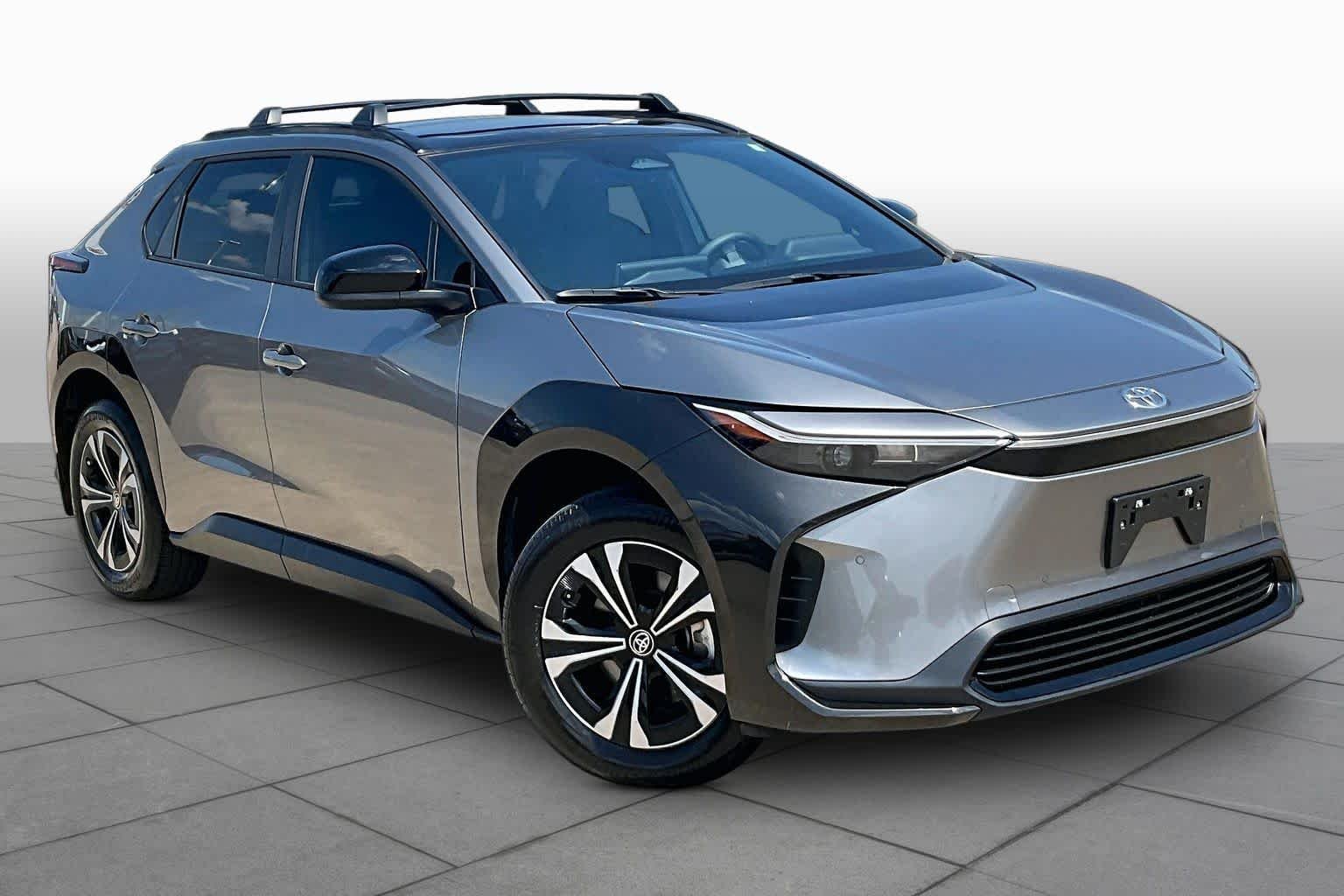 Used 2024 Toyota bZ4X XLE with VIN JTMAAAAA0RA051729 for sale in Richmond, TX
