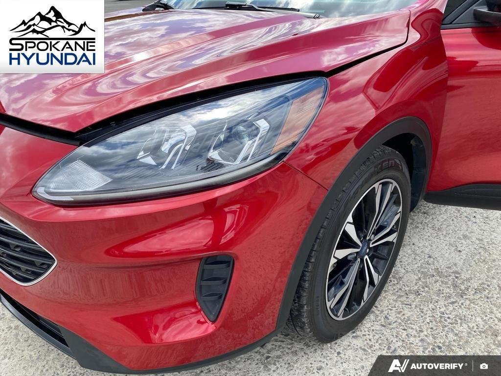 Used 2022 Rapid Red Metallic Tinted Clearcoat Ford SE image 11