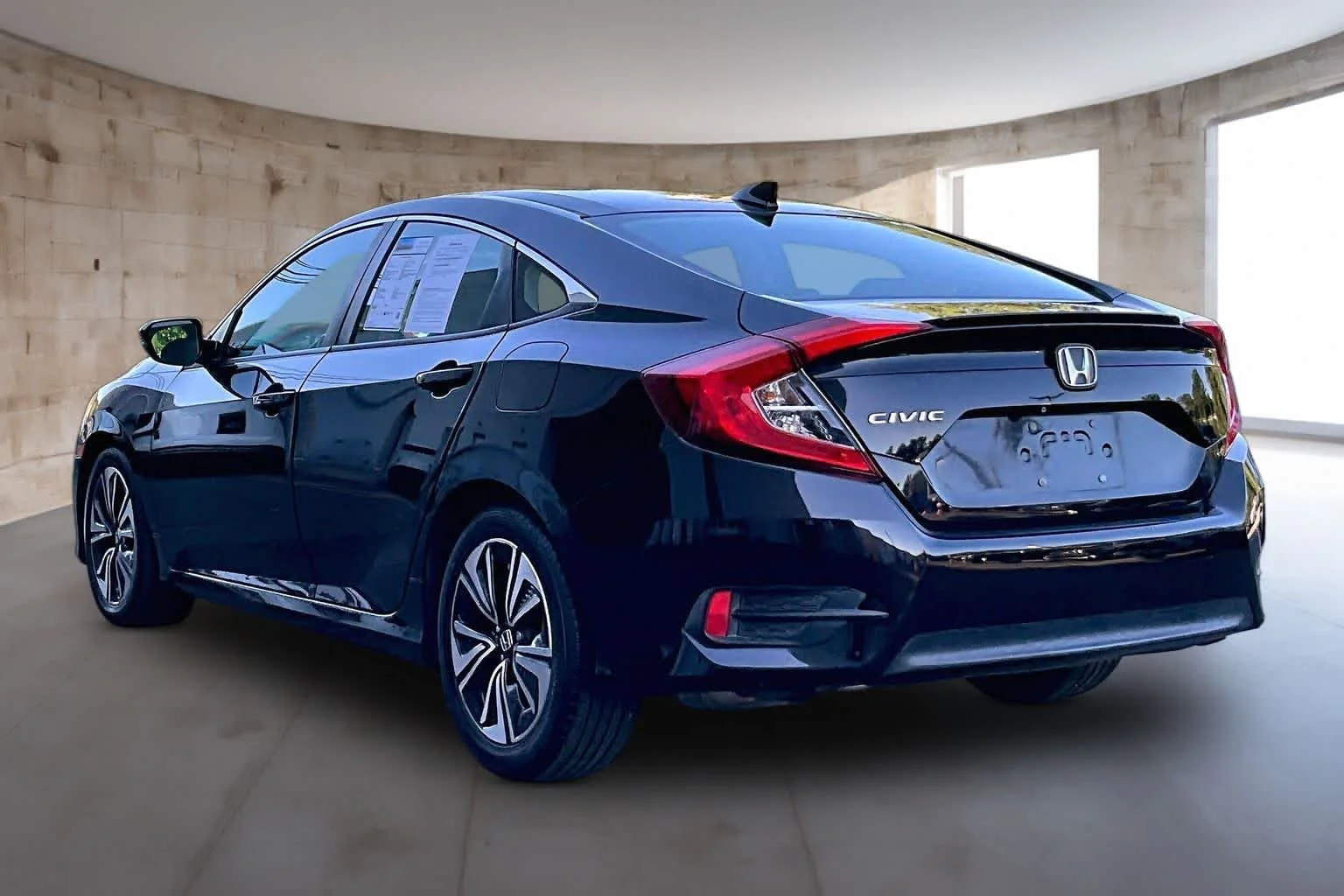 Used 2016 Crystal Black Pearl Honda EX-L image 4