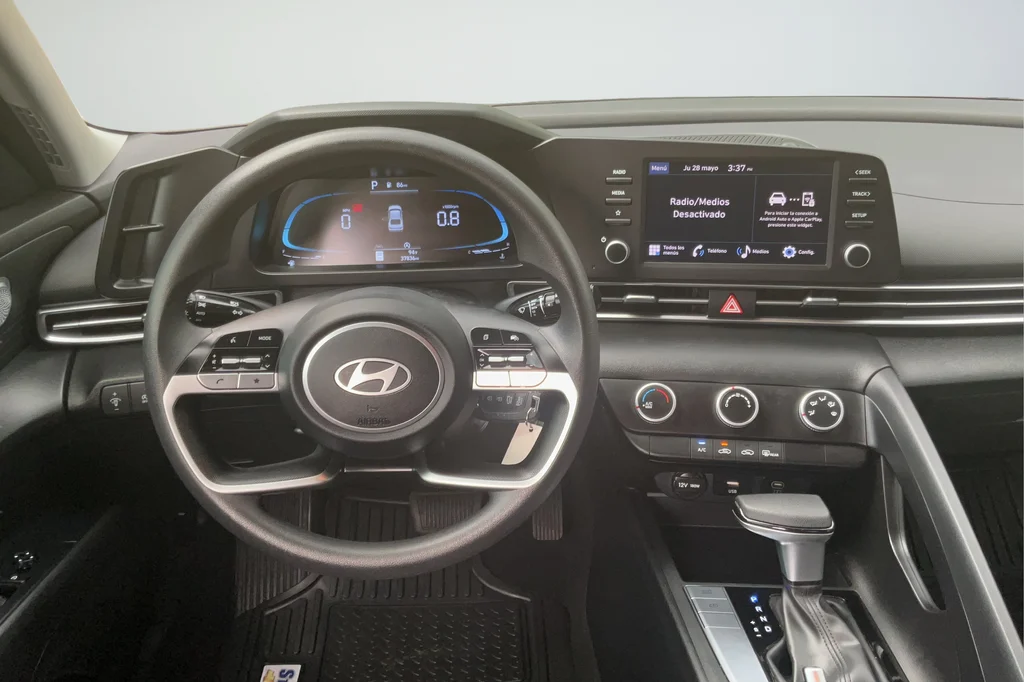 2024 Hyundai Elantra SE - Photo 13