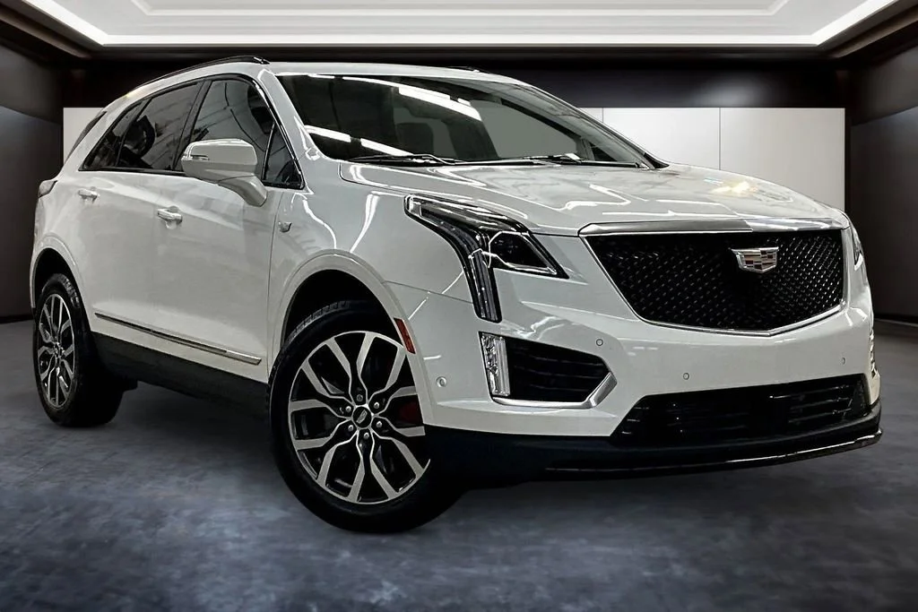 2025 Cadillac XT5 AWD Sport's photo