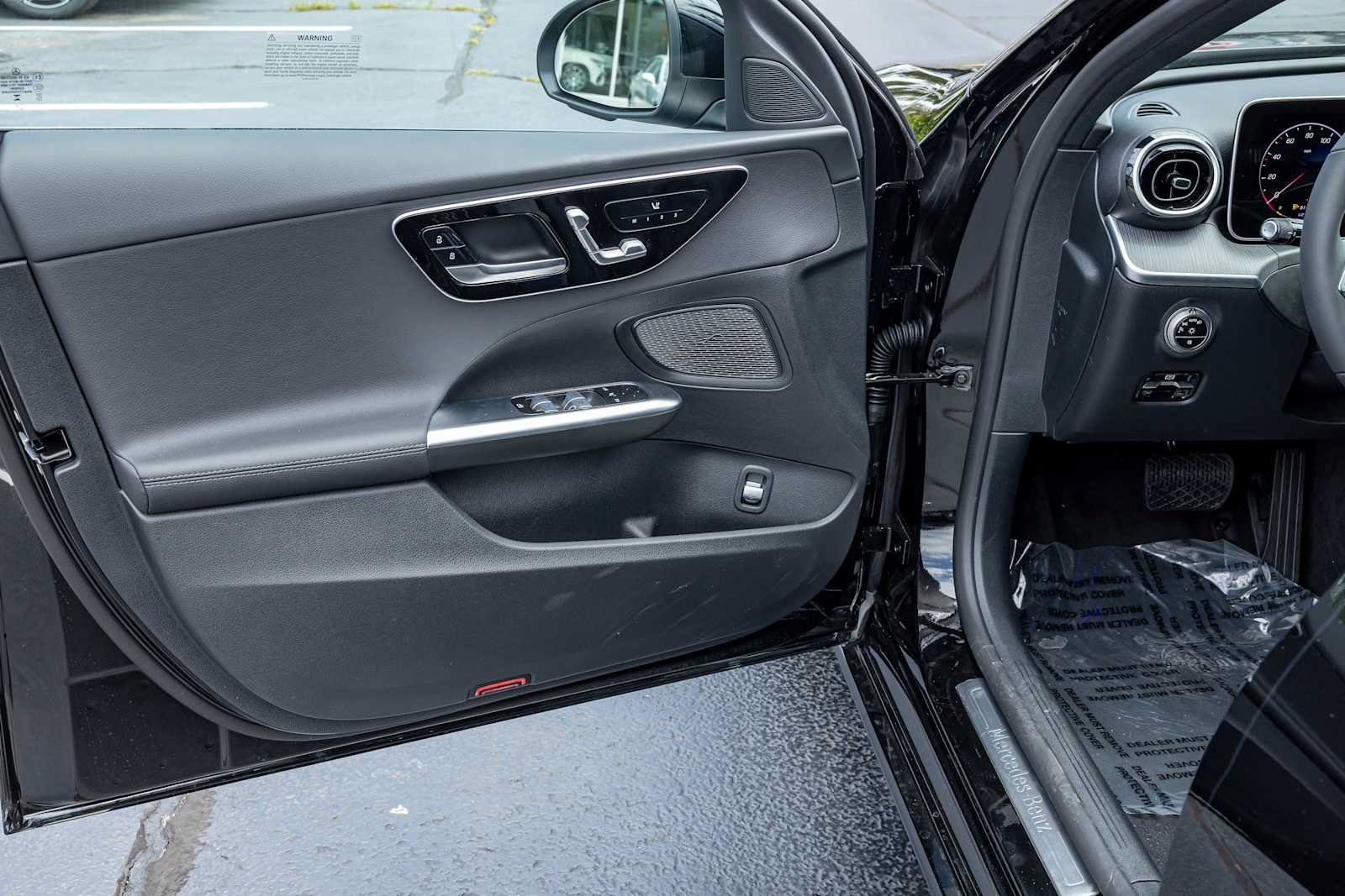 2025 Mercedes-Benz C-Class Sedan C 300 - Photo 35
