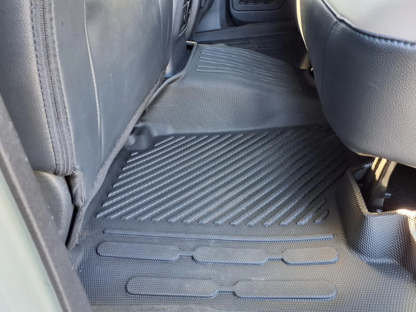 Used 2024 Cactus Gray Ford Wildtrak image 28