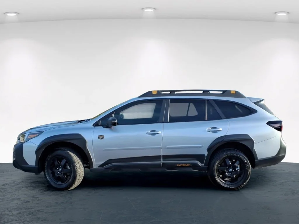 Used 2025 Silver Subaru Wilderness image 14