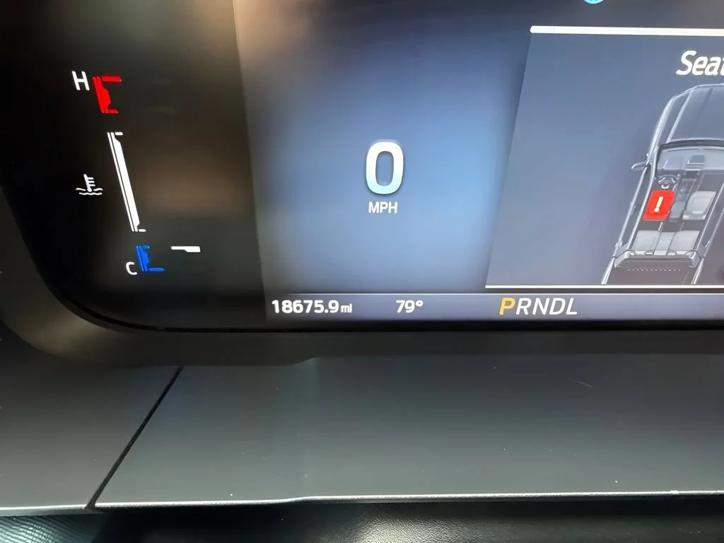 Used 2025  Ford XL image 21