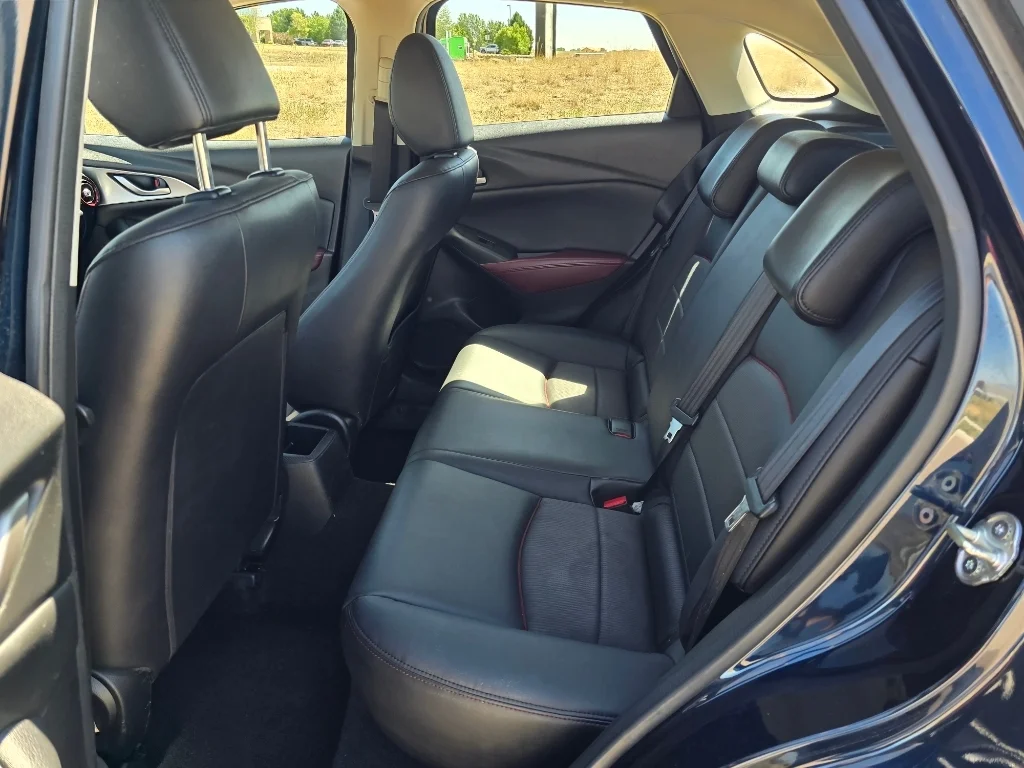 Used 2018 Deep Crystal Blue Mica Mazda Touring image 14