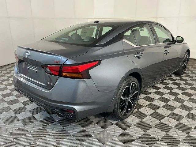 New 2026 Gray Nissan 2.5 SR image 7