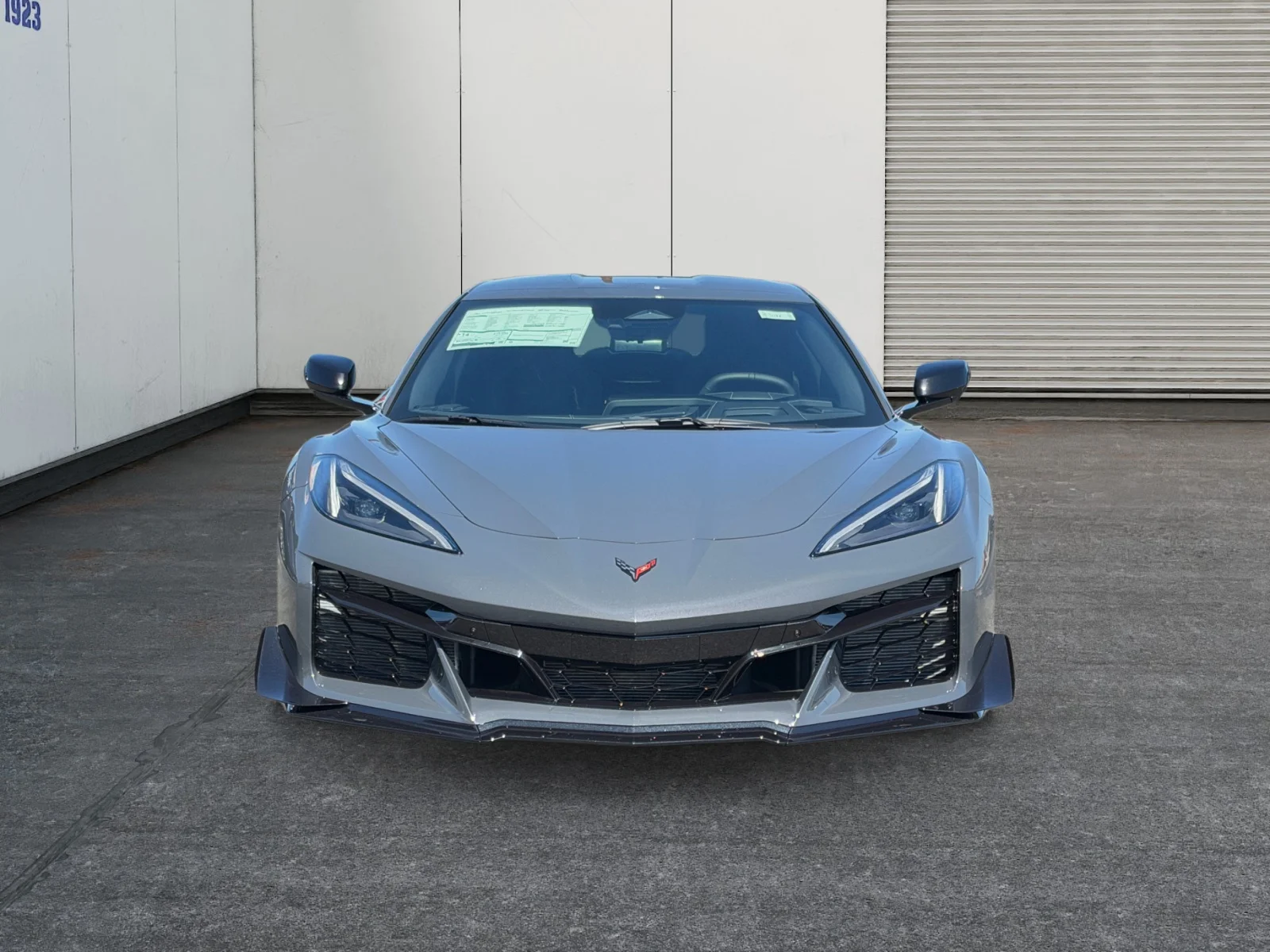 2027 Chevrolet Corvette 2LZ - Photo 8