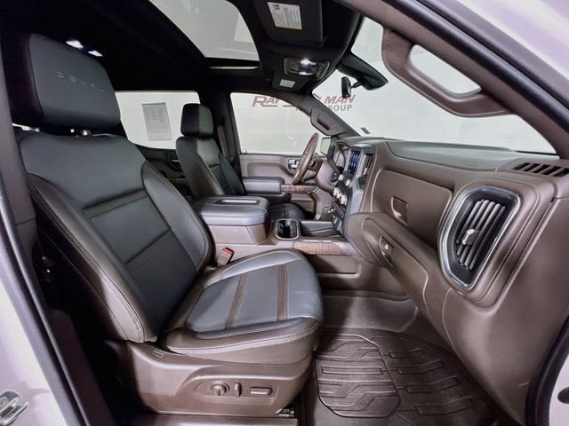 Used 2020 White GMC Denali image 43