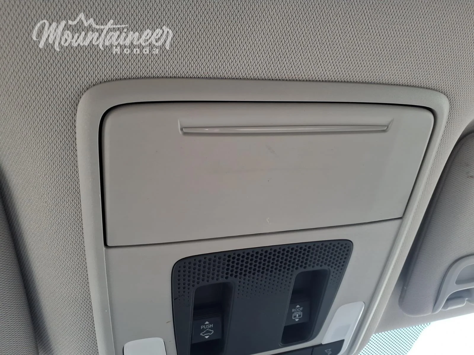 Used 2025 Obsidian Blue Pearl Honda Touring image 44