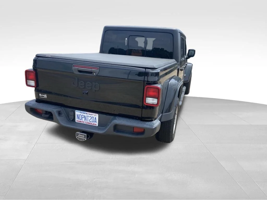 Used 2022 Black Jeep Sport image 15