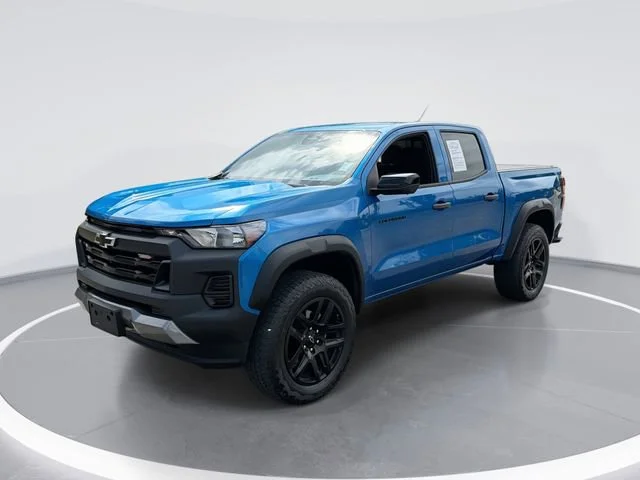 2023 Chevrolet Colorado 4WD Trail Boss Crew Cab Short Box's photo