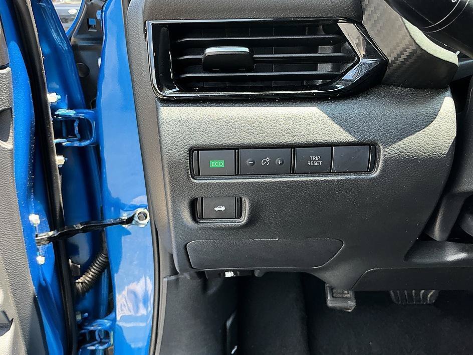 Certified Used 2024 Electric Blue Metallic Nissan SV image 13