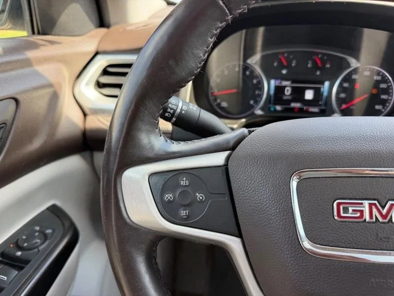 Used 2018 SUMMIT WHITE GMC SLT image 14