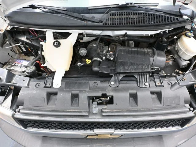 2017 Chevrolet Express Passenger LS - Photo 38
