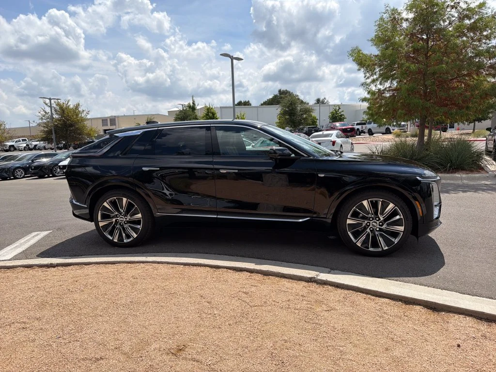 New 2027 Stellar Black Metallic Cadillac Signature Luxury image 11