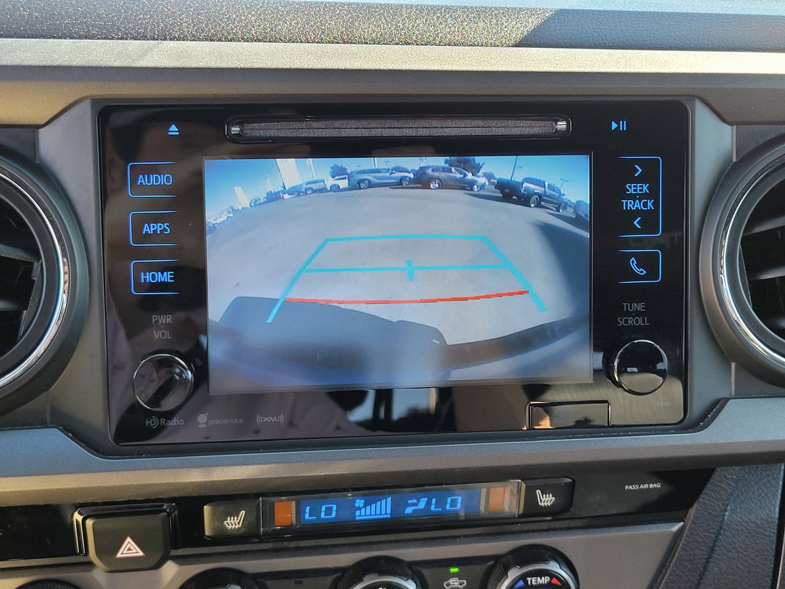 Used 2018  Toyota  image 19
