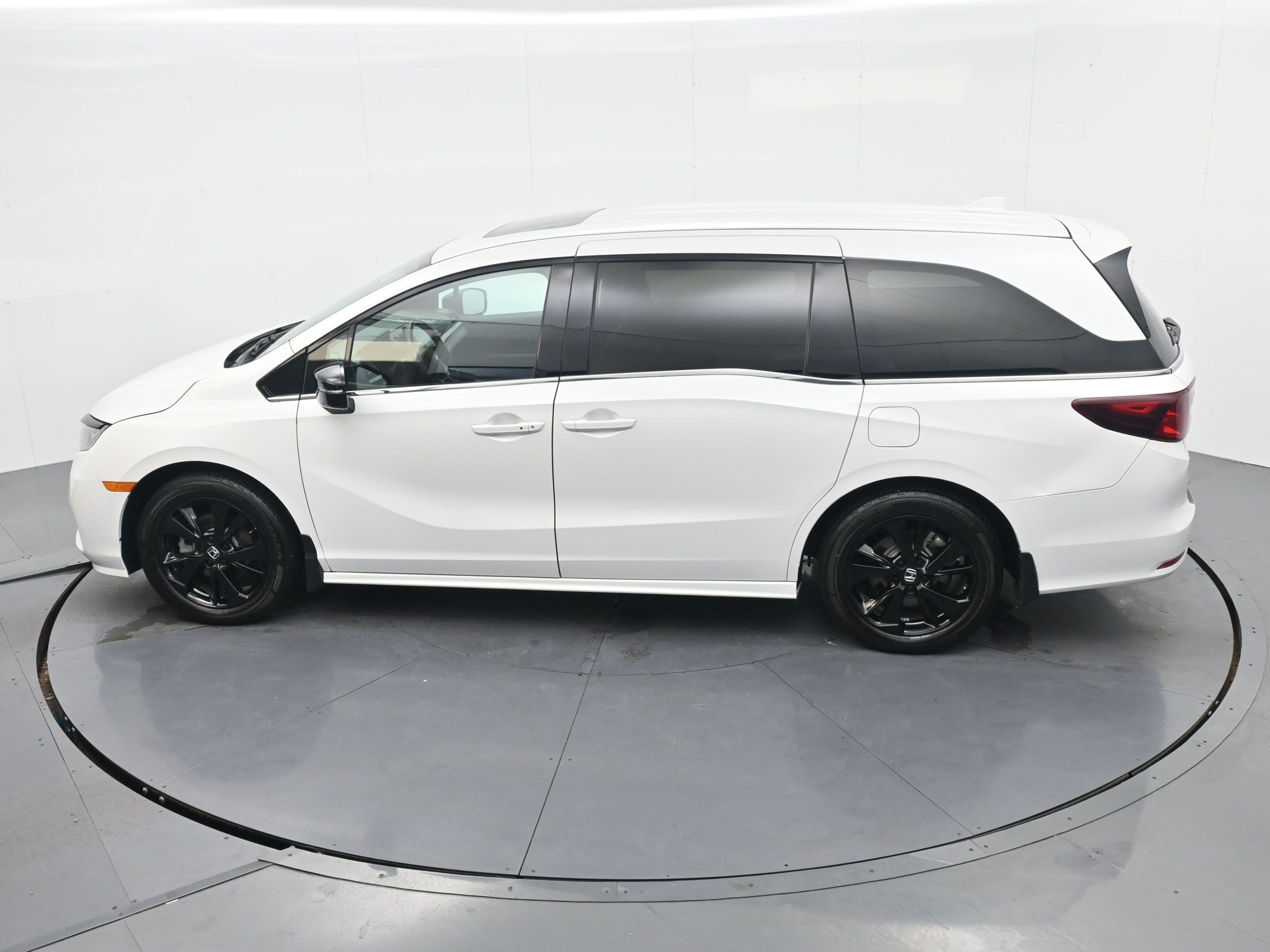Used 2024 White Honda Sport image 24