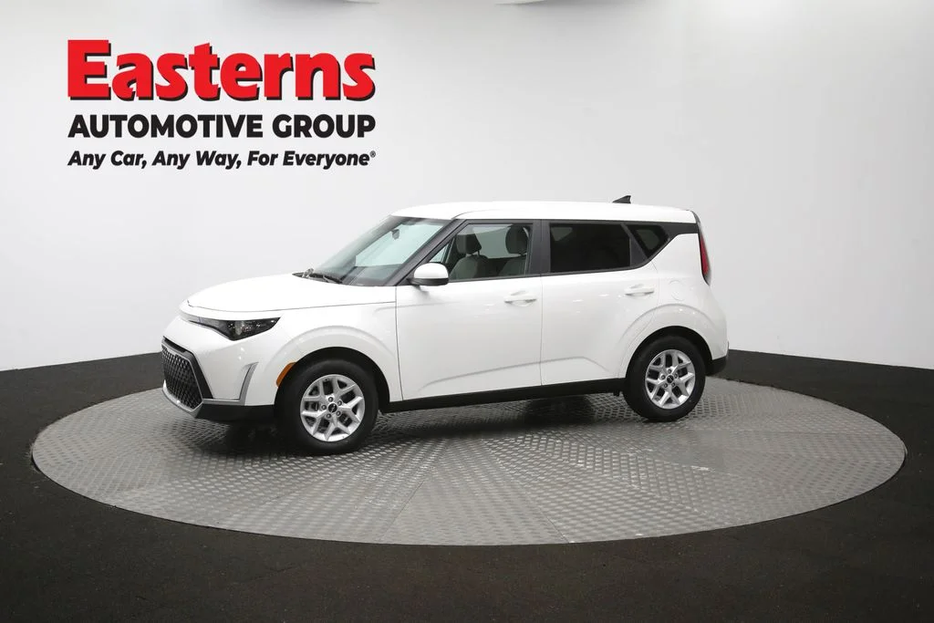 Used 2025 White Kia LX image 56