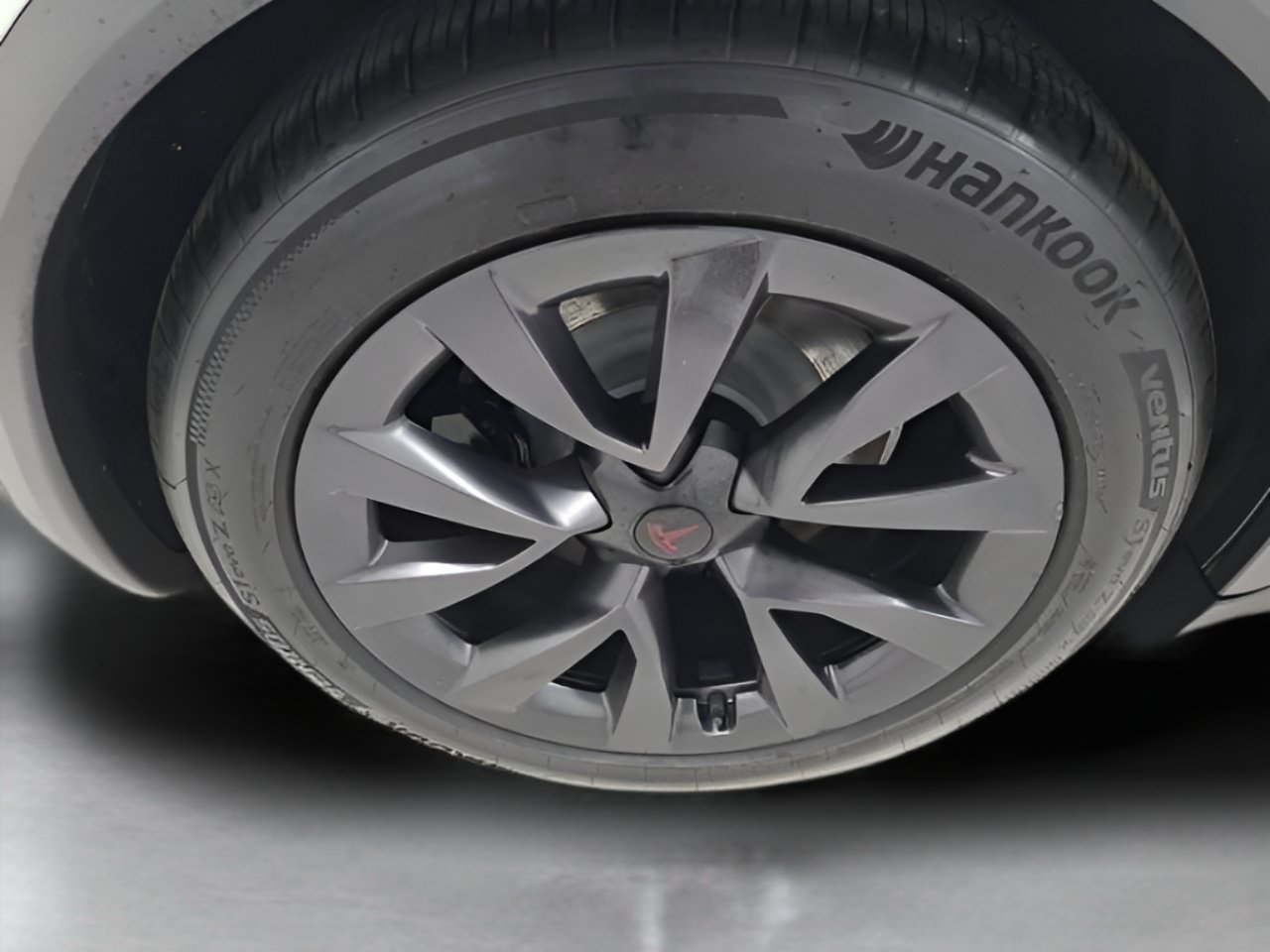 2023 Tesla Model X Long Range - Photo 6
