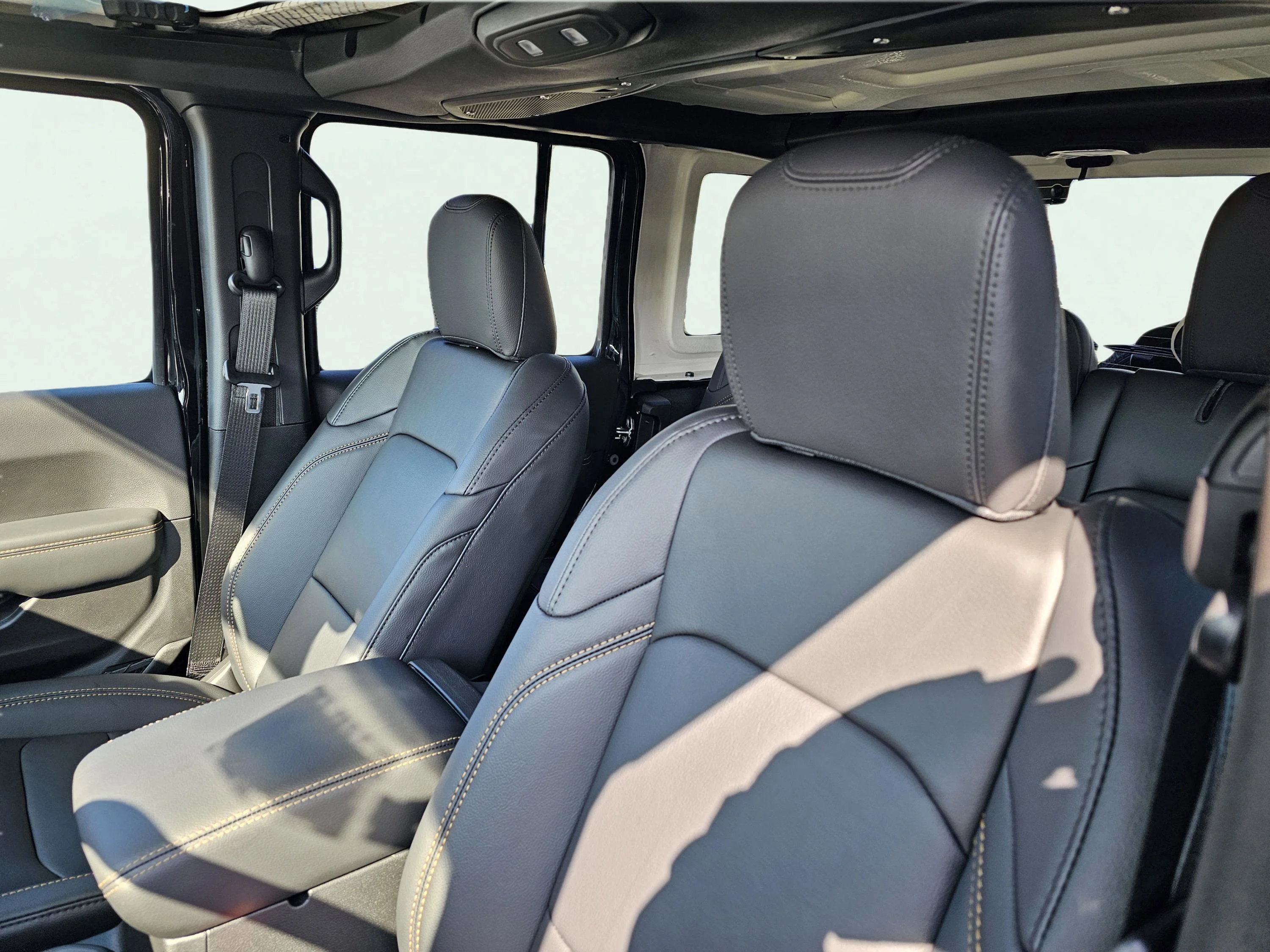 New 2026 Black Clearcoat Jeep Sahara image 19