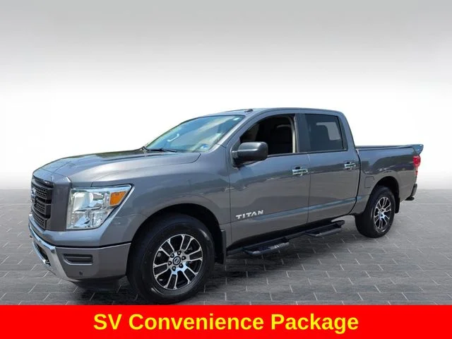 Used 2021 Gray Nissan SV image 4
