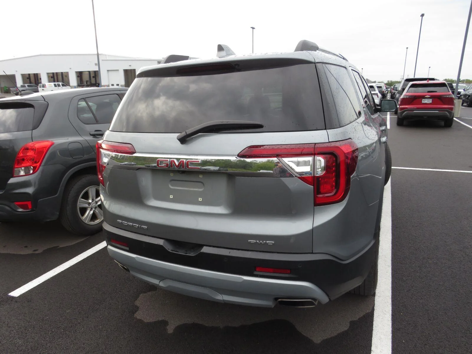 Used 2023 Sterling Metallic GMC SLT image 8