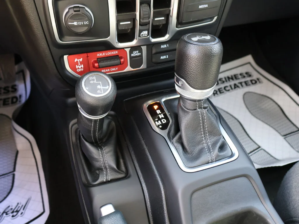 Used 2024 White Jeep Sport image 35