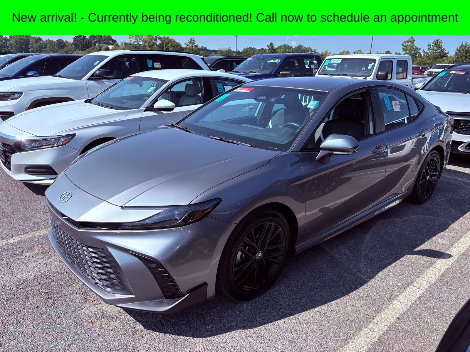 Used 2025 Metal Toyota SE image 10