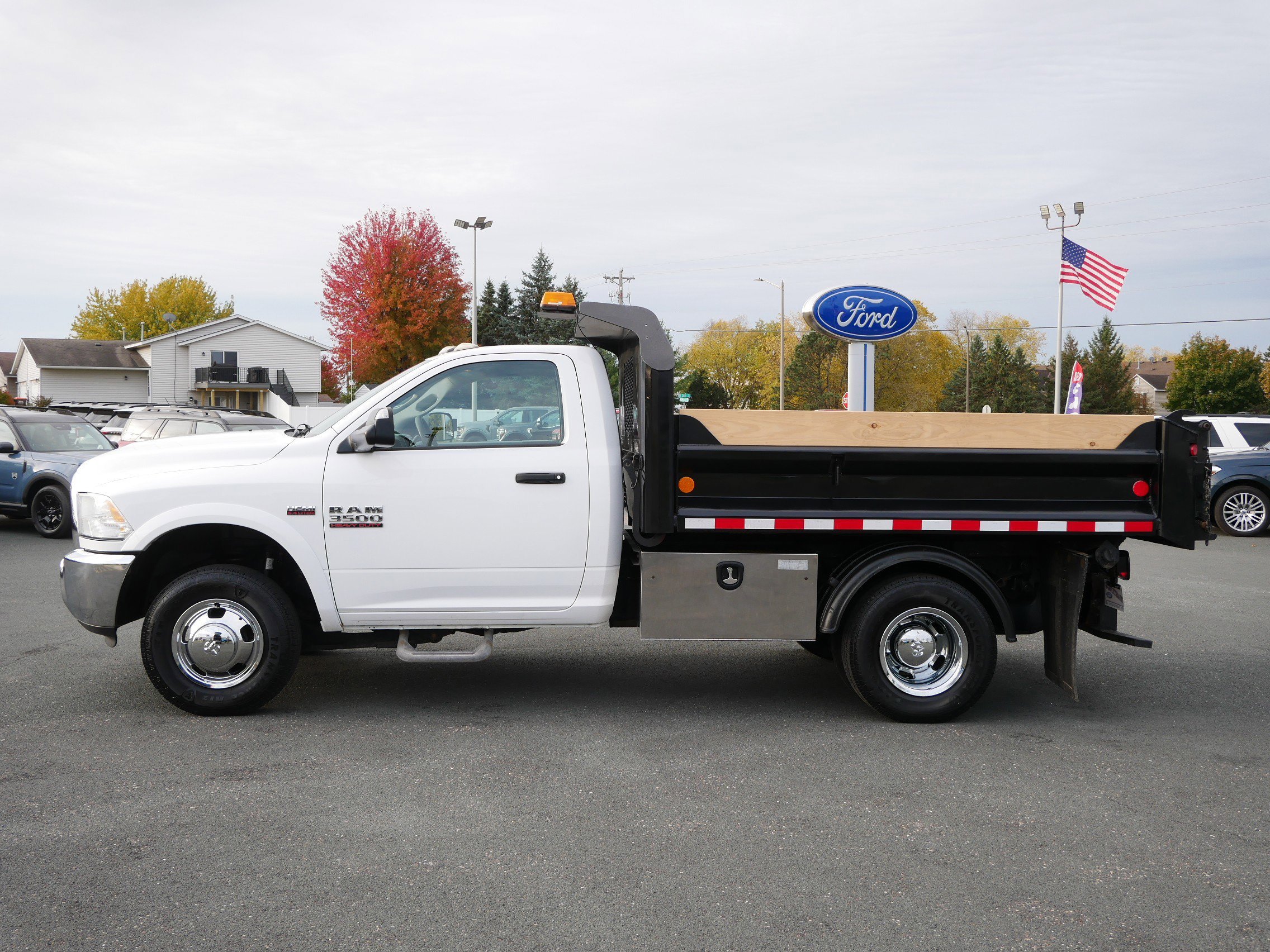 2015 Ram 3500 Tradesman photo 2