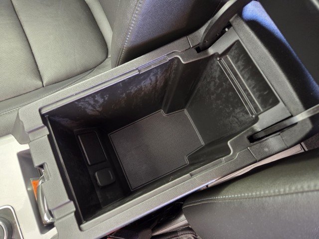 Used 2019 NIGHTFALL GRAY METALLIC Chevrolet  image 34