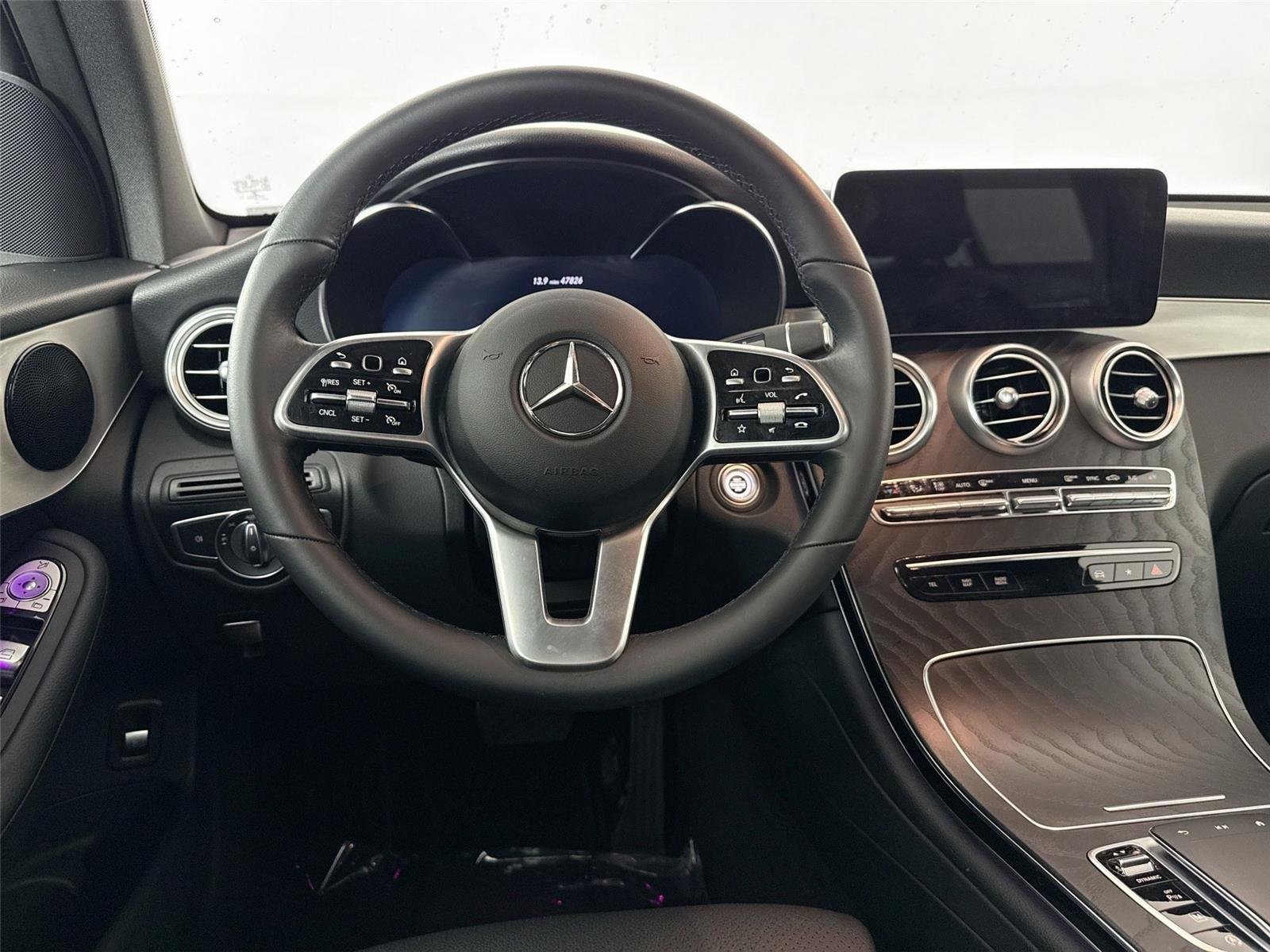 Used 2022 Black Mercedes-Benz GLC 300 image 31