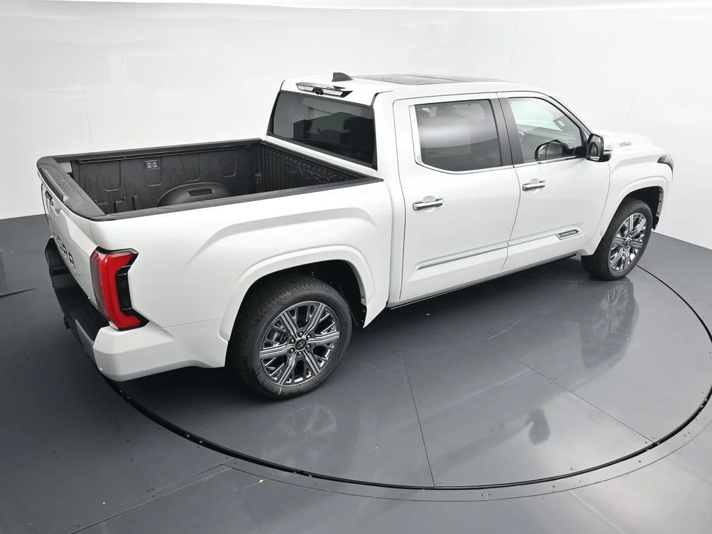 New 2026 Wind Chill Pearl <sup>1</sup> Toyota Tundra Capstone image 26