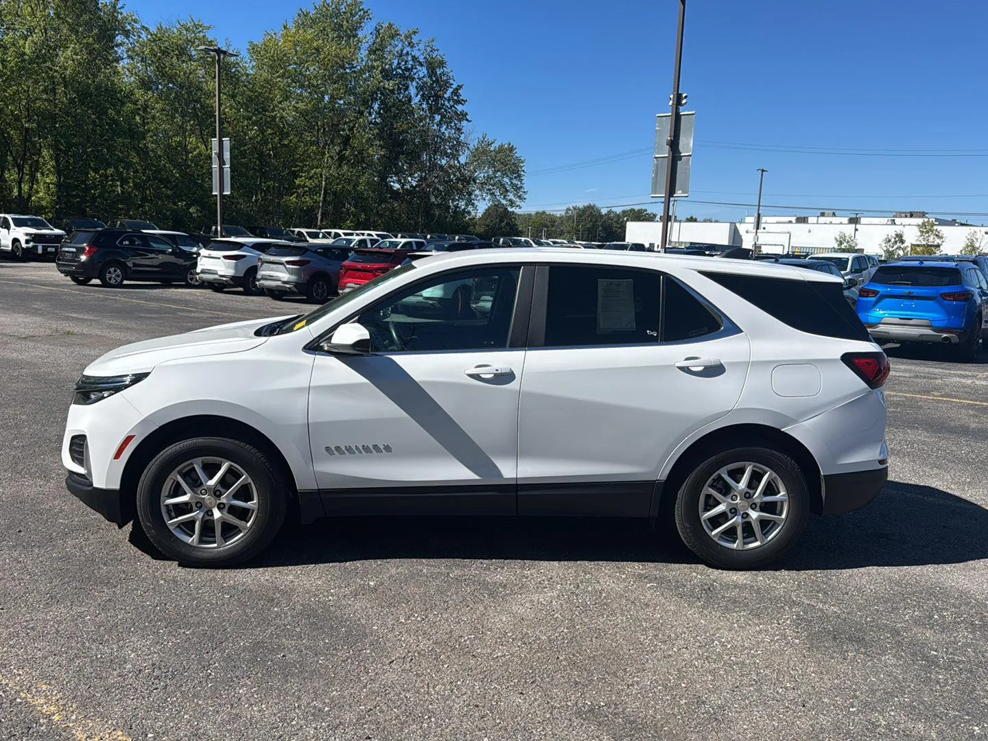 Used 2024 Summit White Chevrolet LT image 5