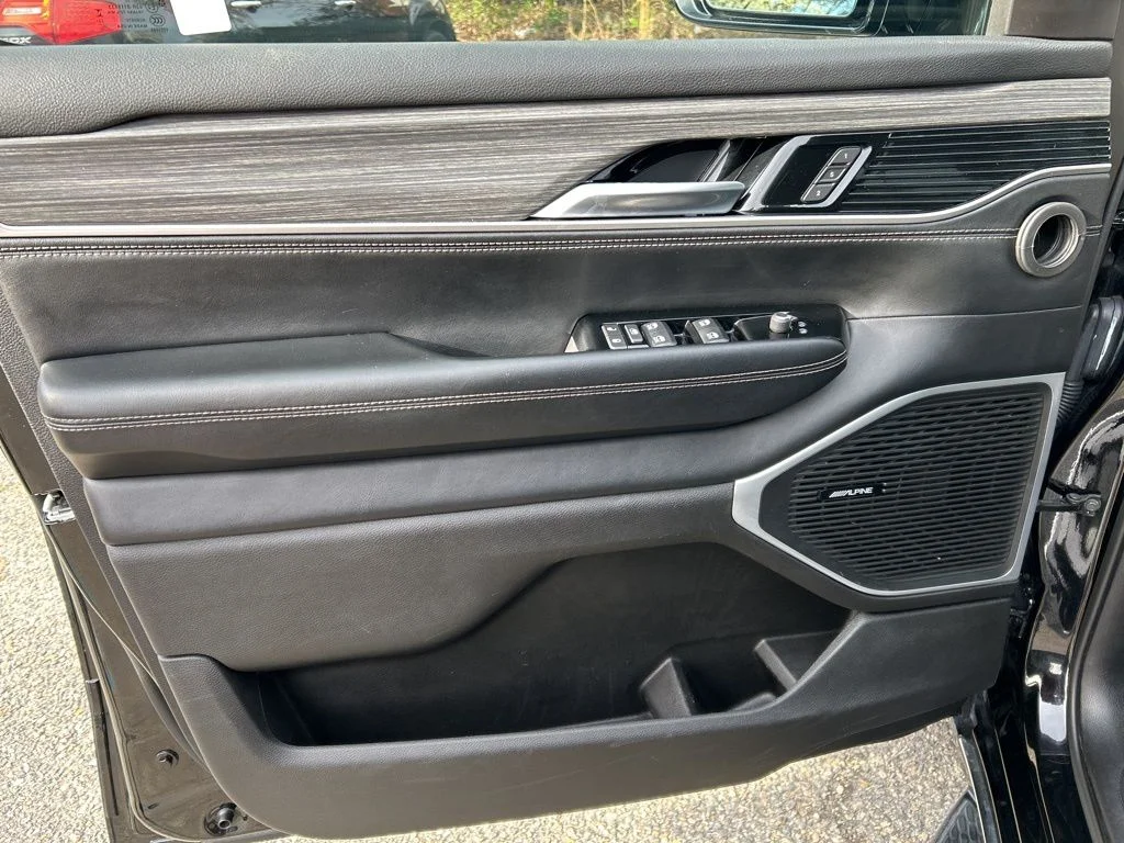 Used 2024 Black Jeep Series II image 18