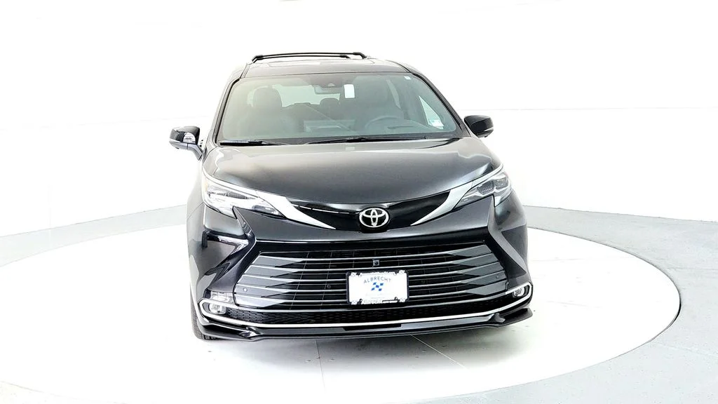 New 2026 Midnight Black Metallic Toyota Platinum image 8