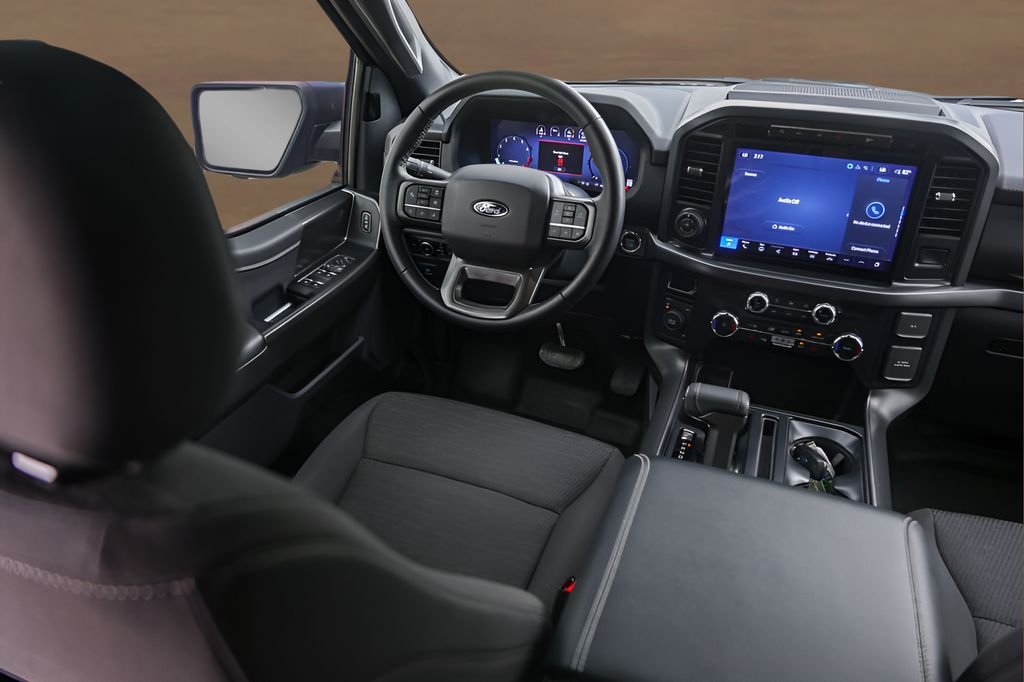 Used 2024 Black Ford XLT image 27