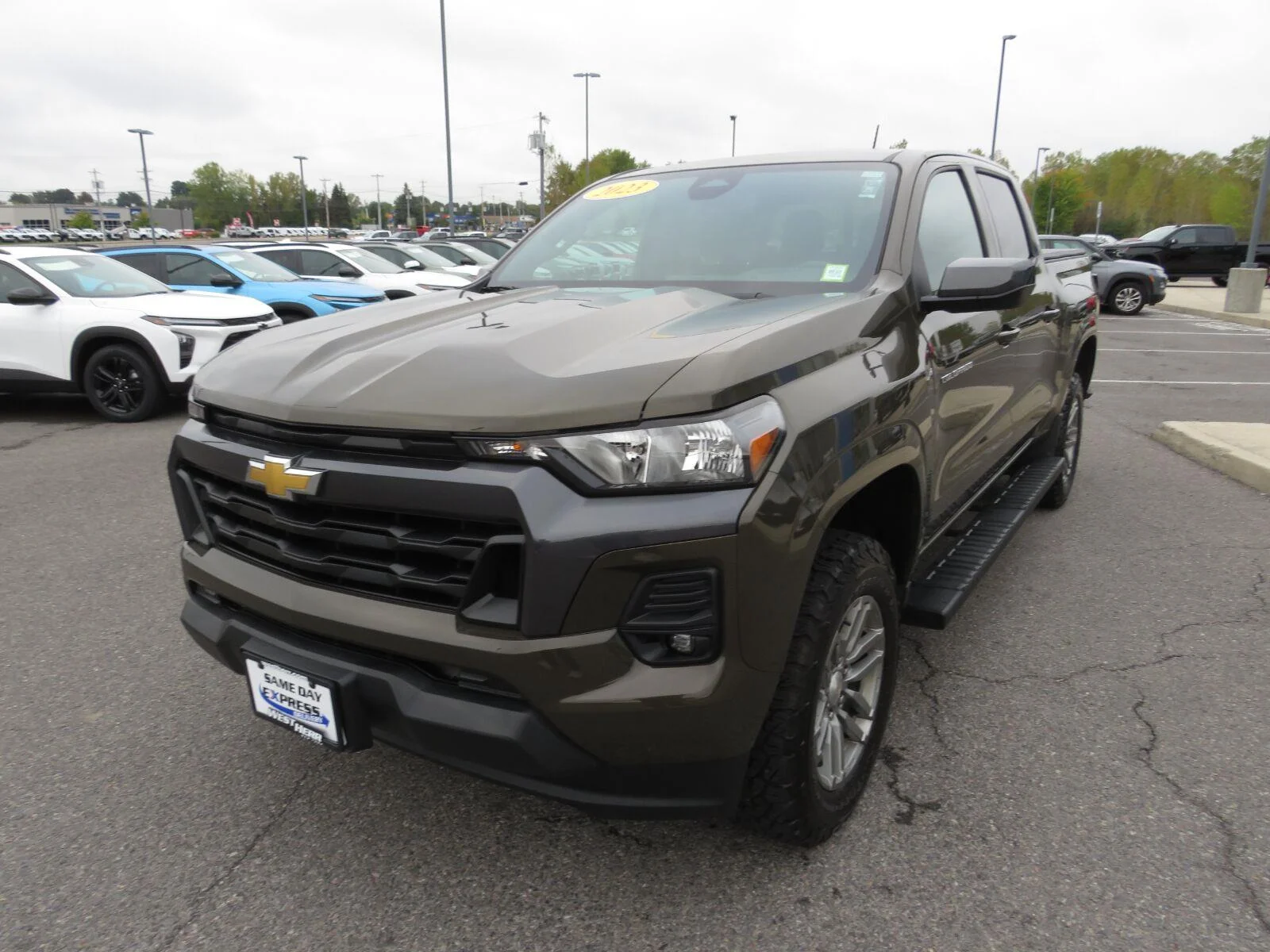 Used 2023 Harvest Bronze Metallic Chevrolet 4WD LT image 10