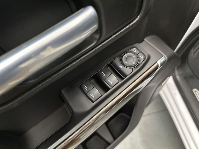 Used 2019 White Chevrolet LT Trail Boss image 17