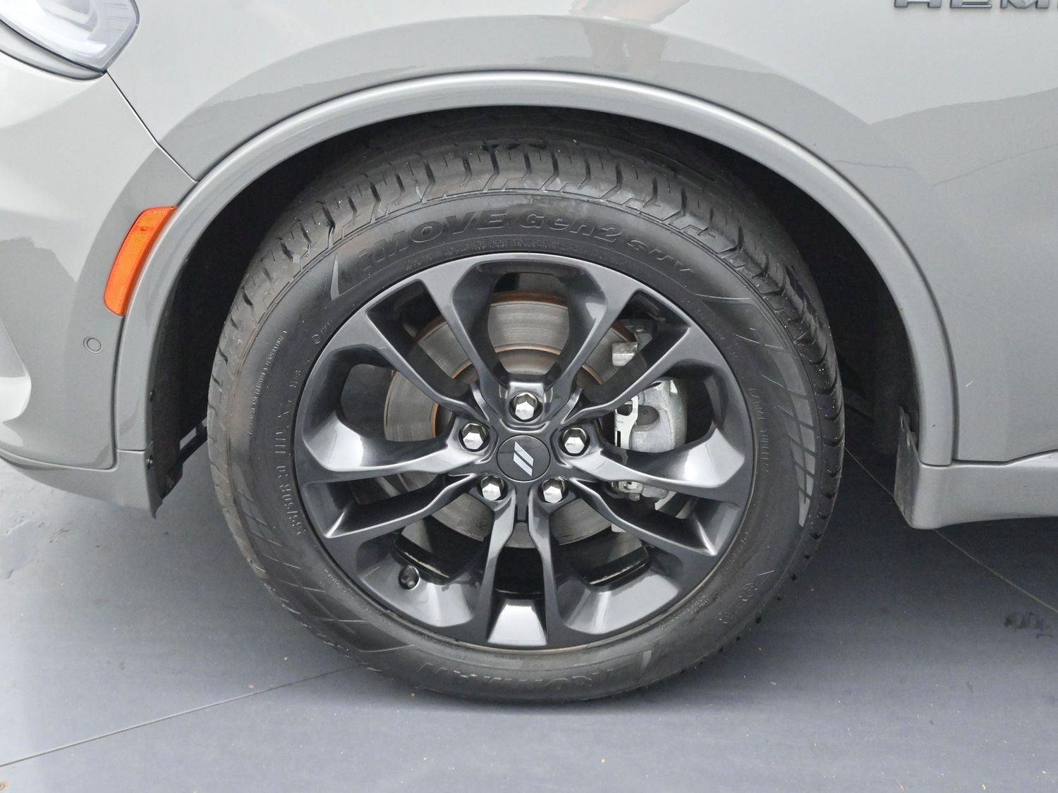 Used 2022 Destroyer Gray Clearcoat Dodge Orange Sport image 32