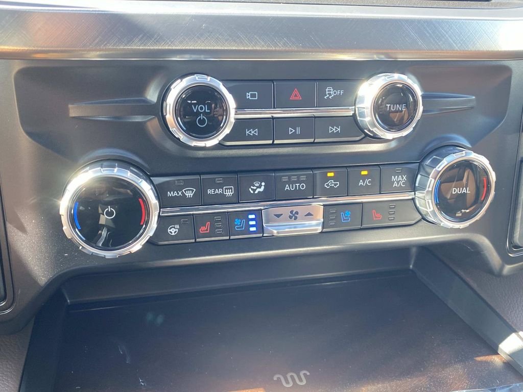 New 2026 Star White Metallic Tri-Coat Ford F-350® King Ranch® image 18