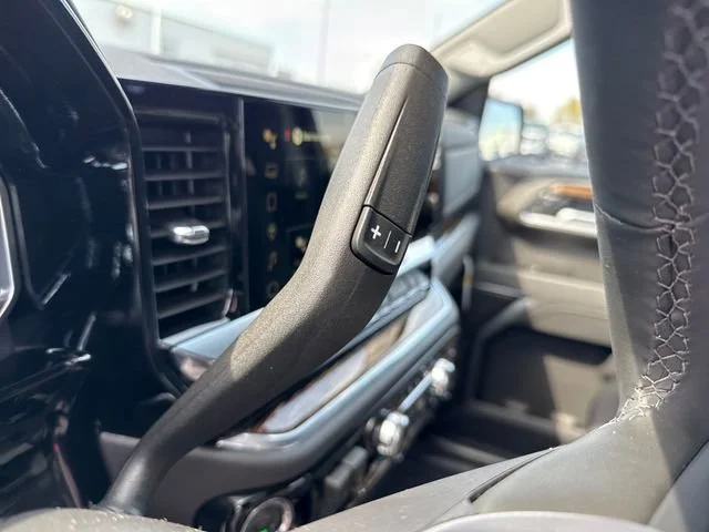 New 2026 Sterling Metallic GMC Elevation image 27