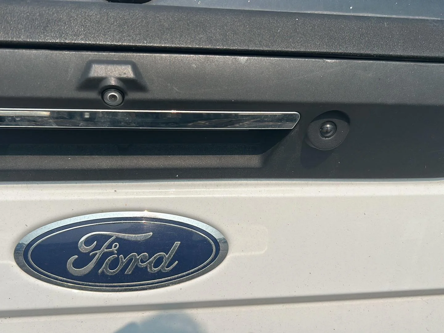Used 2022 Oxford White Ford Lariat image 17