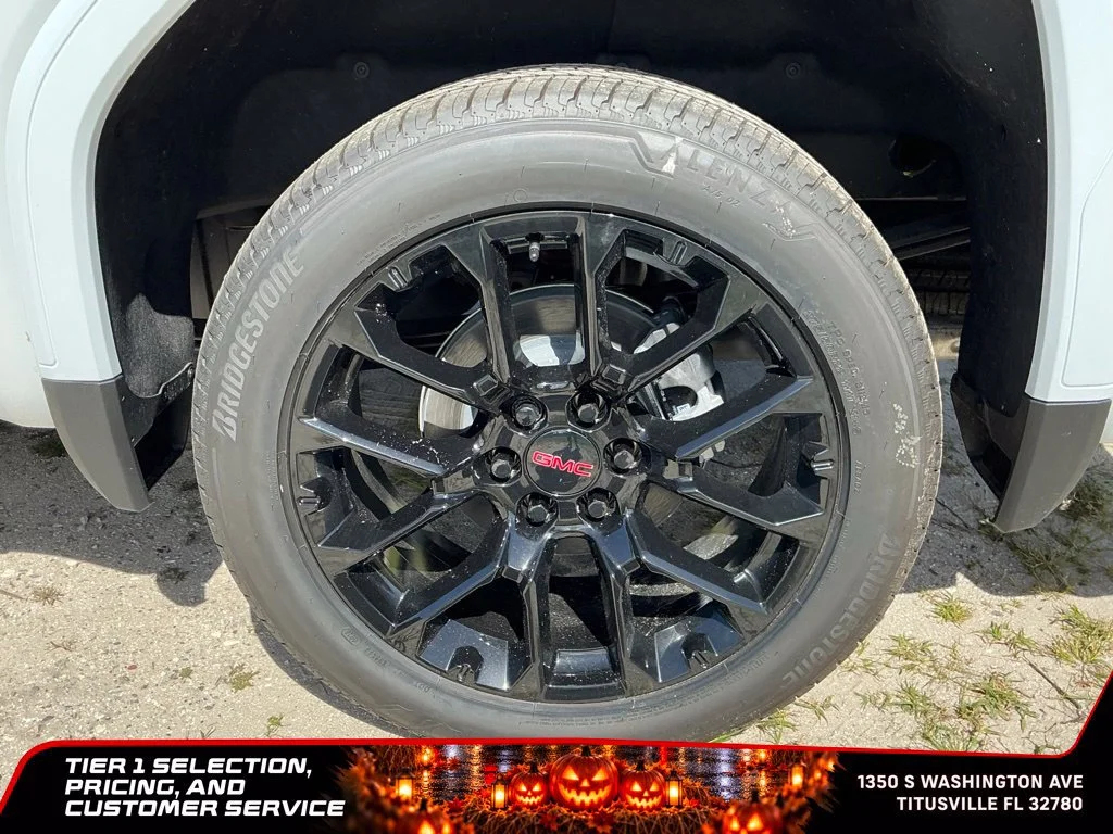 New 2026 Glacier White Tricoat GMC Denali image 23