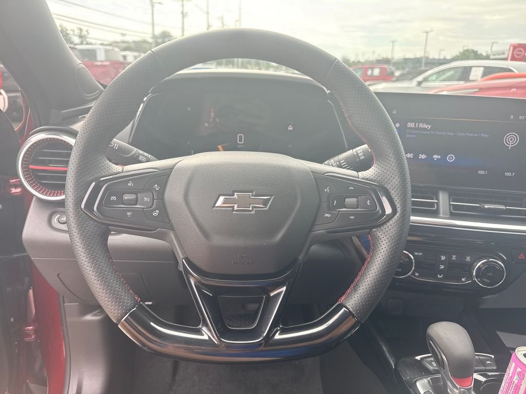 Used 2025 Red Chevrolet 2RS image 16