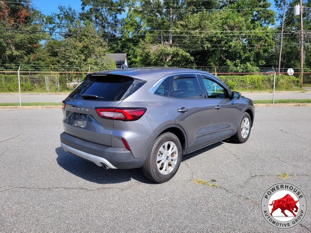 Used 2023 Gray Ford Active image 6